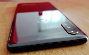 Horní hrana telefonu Mi Mix 2s