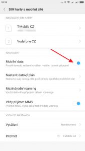 V sekci Nastavení deaktivujte přepínač Mobilní data