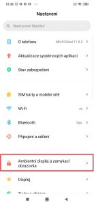 Přejděte do sekce Ambientní displej a zamykací obrazovka