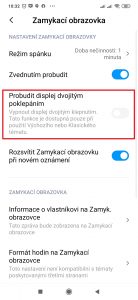 Aktivujte přepínač Probudit displej dvojitým poklepáním