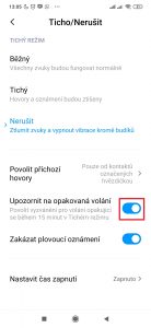 Aktivujte přepínač Upozornit na opakovaná volání