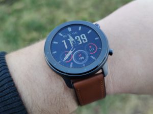 Xiaomi Huami Amazfit GTR elegantní vzhled