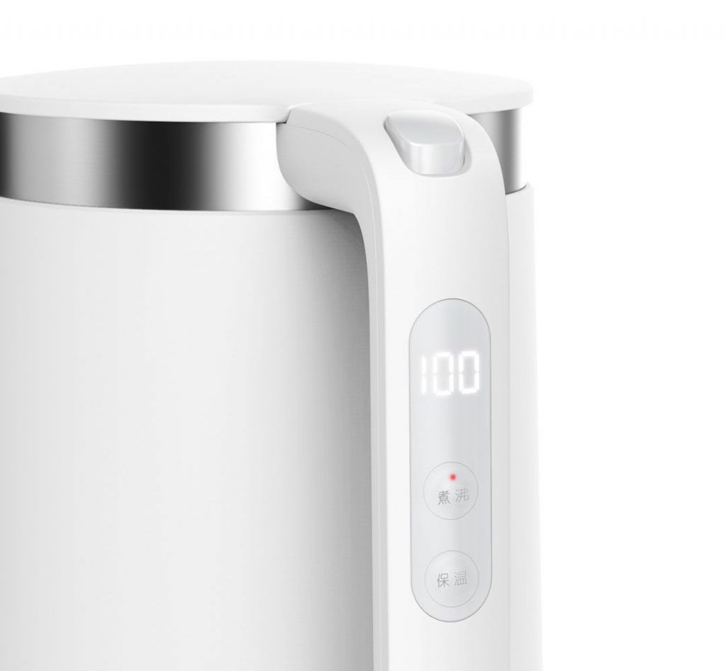 Displej a tlačítka v rukojeti