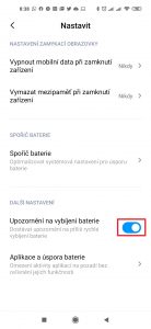 Upozornění na vybíjení baterie