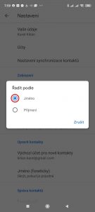 Zda mají být kontakty seřazeny podle jména, nebo příjmení