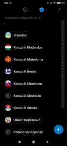 Kontakty v tmavém režimu