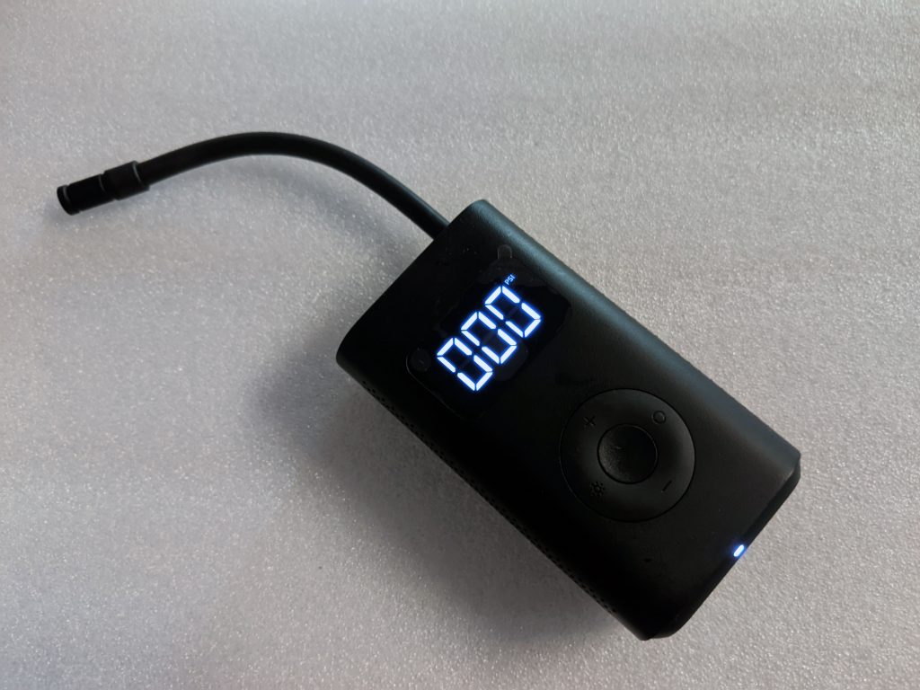 Recenze Xiaomi Mi Portable Electric Air Compressor