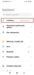 Přejděte do sekce O telefonu