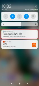 Telefon je po připojení k PC v režimu nabíjení zařízení přes USB