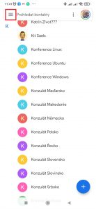 Klepněte na tři čárky v levém horním rohu