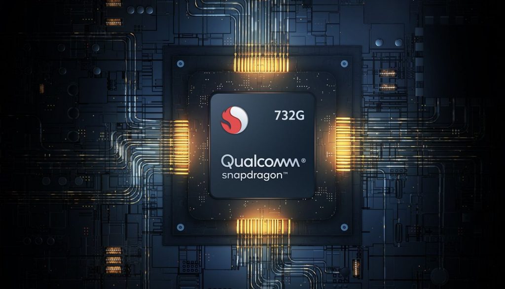 Oba telefony pohání stejný osmijádrový procesor Qualcomm Snapdragon 732G