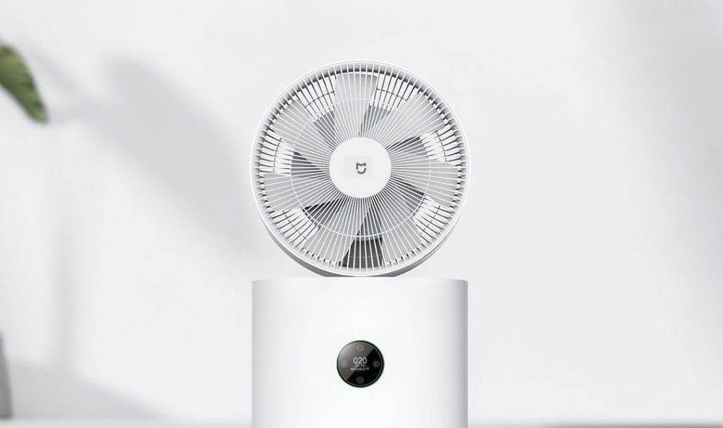 V horní části najdeme ventilátor