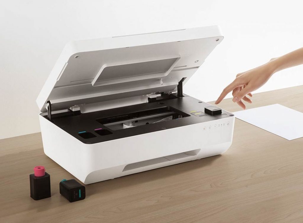 Výměna tiskových cartridgí je natolik jednoduchá, že ji zvládne i méně zkušený uživatel