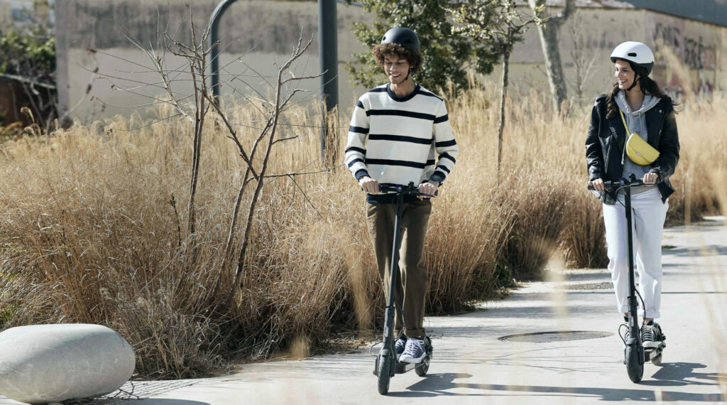 Elektrické koloběžky Xiaomi Mi Electric Scooter Essential