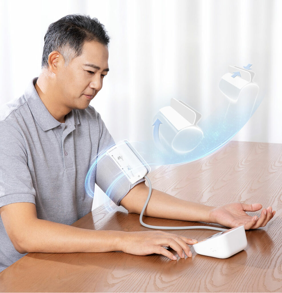 Princip metody spočívá v nafukování manžety kolem horní paže