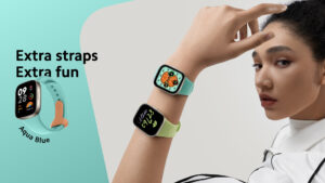 Akvamarínově modrá