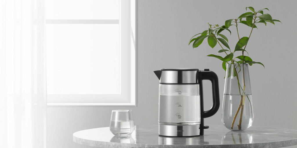 Nová skleněná rychlovarná konvice Xiaomi je dostupná i v Česku