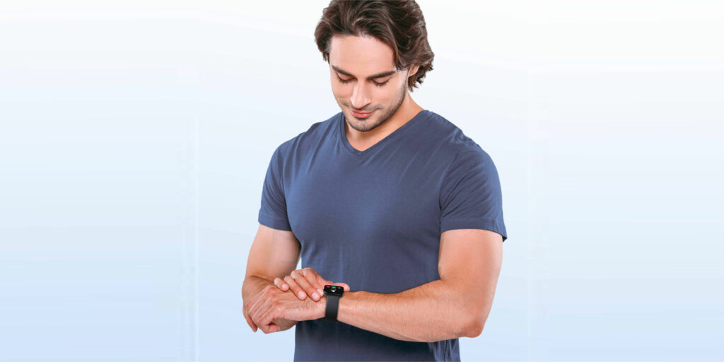 Z hodinek je možné telefonovat