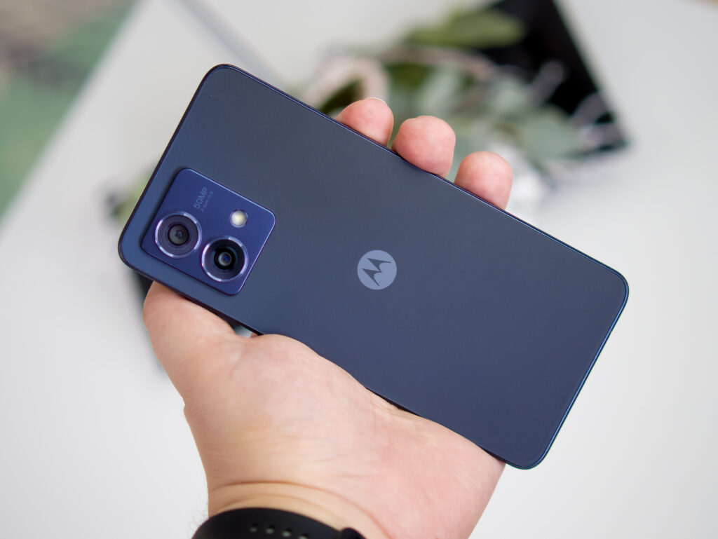 Motorola Moto G84 záda