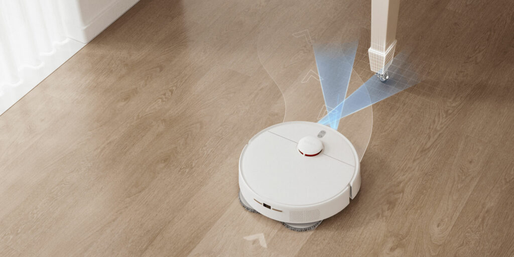 K orientaci v prostoru využívá laserovou navigaci a senzory