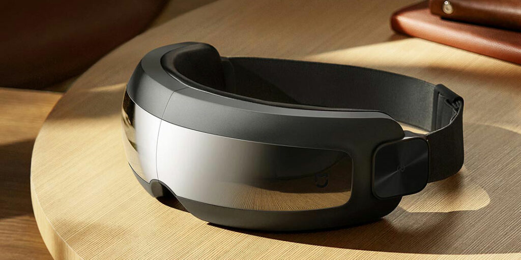 Přístroj určený k masáži očí a jejich okolí