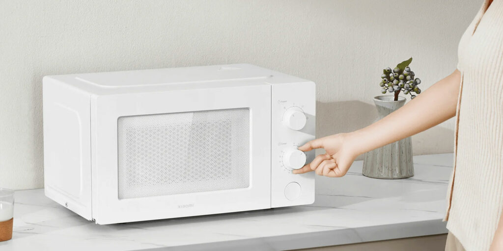 Klasický design se dvěma otočnými knoflíky