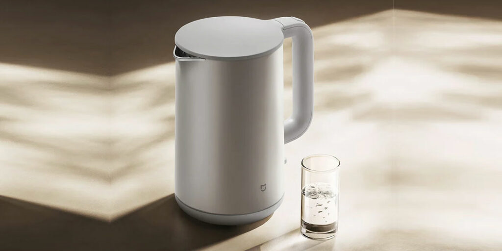 Nová rychlovarná konvice Xiaomi uvaří za pět minut 1,7 litru vody