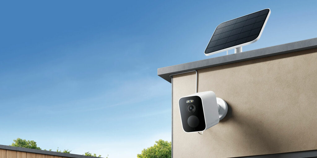 Nová venkovní kamera Xiaomi funguje na baterii a solární panel