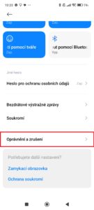 Jděte do sekce Oprávnění a zrušení