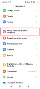 Pokračujte do sekce Otisky prstu, tvář a zámek obrazovky