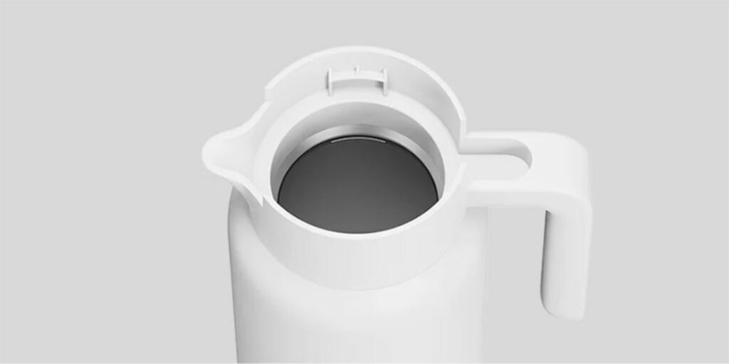 Široký otvor o průměru 71 milimetrů