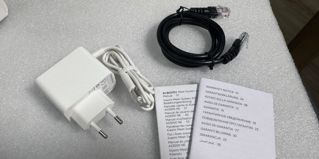 Příslušenství k routeru v rámci recenze Xiaomi Mesh System AX3000 NE