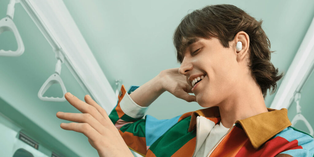 Sluchátka podporují spolupráci s Asistentem Google