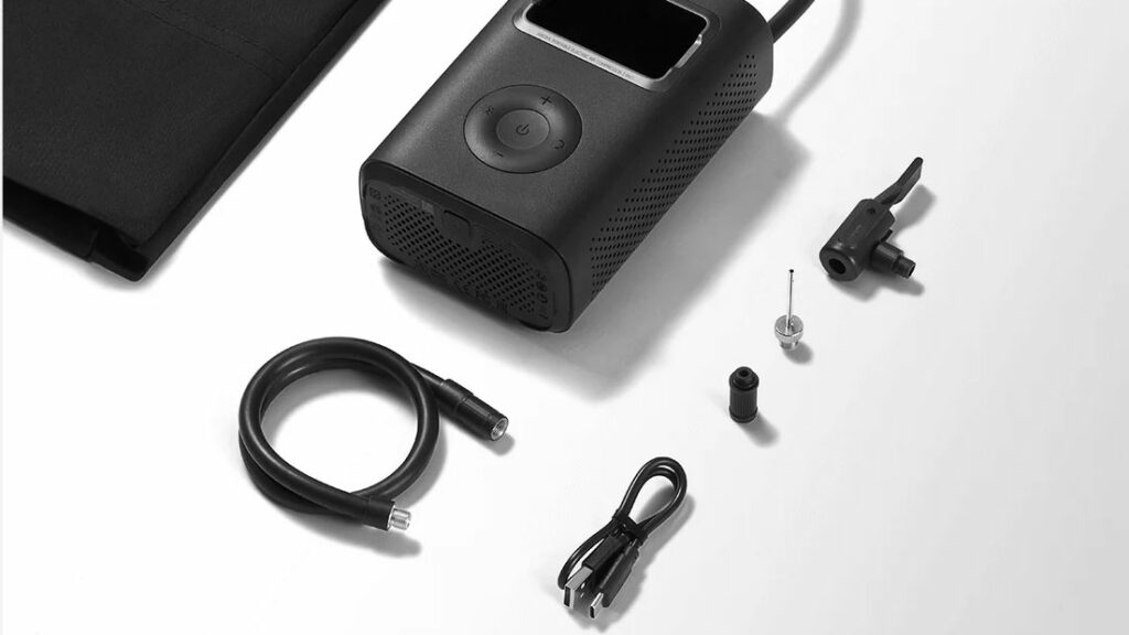 Součástí balení je řada užitečných doplňků