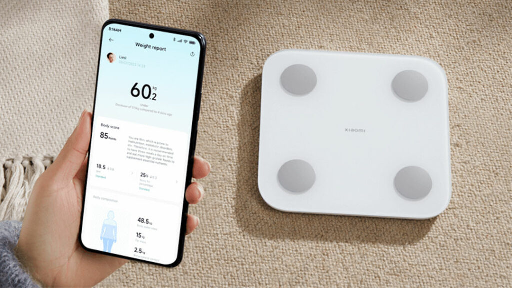 Váha dokáže vypočítat ideální hmotnost podle výšky, věku a dalších parametrů