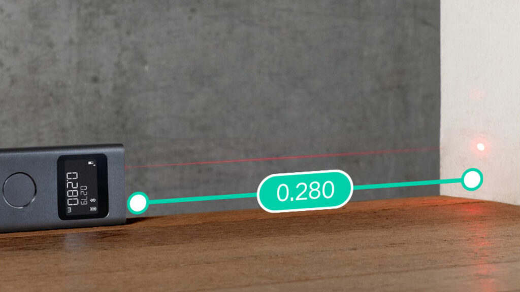 Měření vzdálenosti v rozsahu od pouhých 5 centimetrů až po úctyhodných 40 metrů