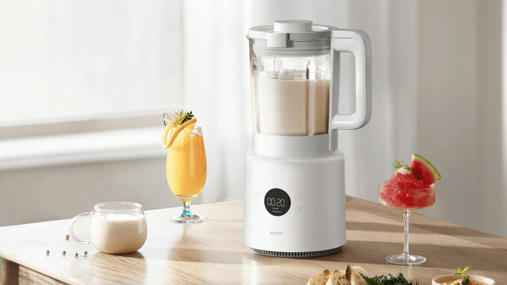 Nový mixér Xiaomi Blender Pro umí nejen mixovat, ale i ohřívat