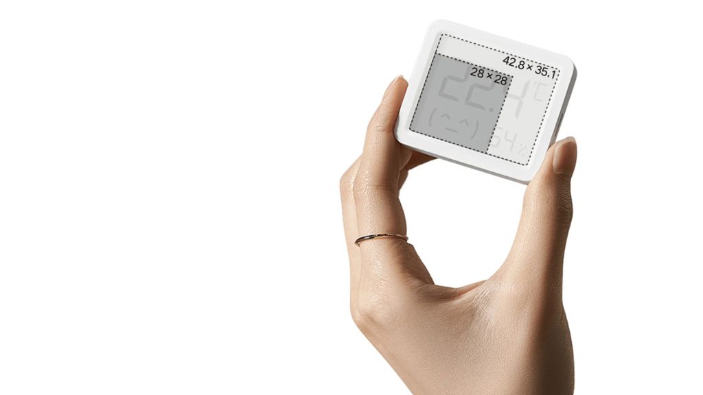 Teploměr a vlhkoměr Xiaomi třetí generace má tenčí rámečky a větší displej