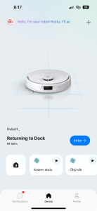 Vysavač se vrací do stanice