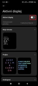 Vypnutý Aktivní displej