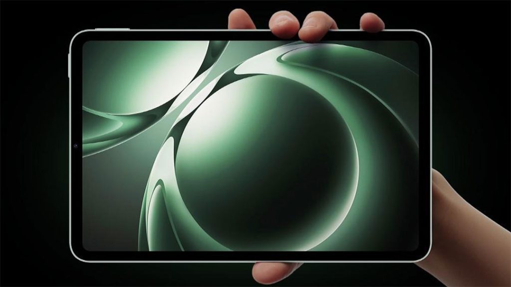 8,8" IPS LCD displej