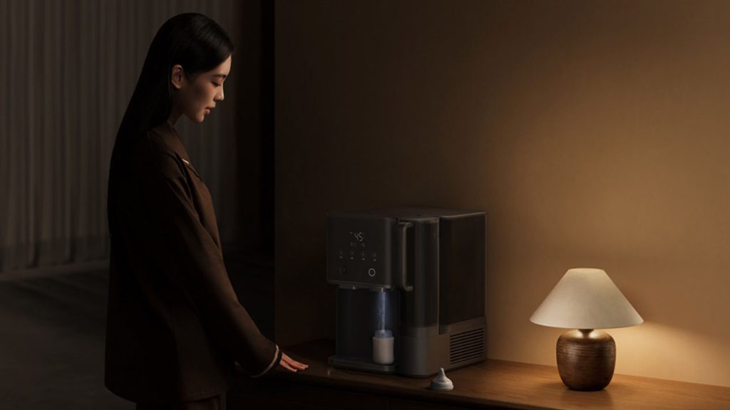 Přístroj zvládne vyčištění vody, přípravu horkých nápojů i rychlé ochlazení limonády či koktejlu