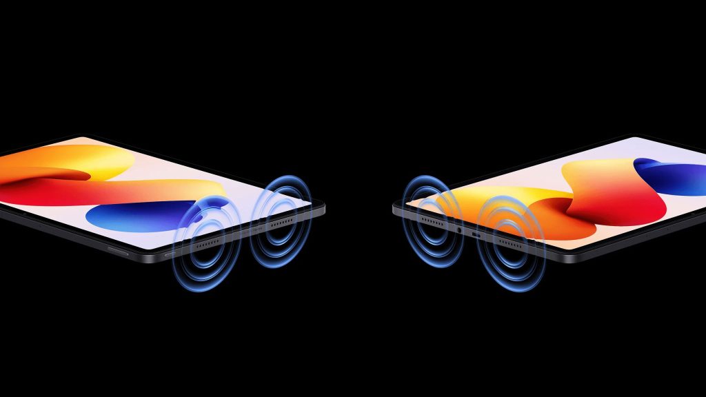 Tablet je vybaven čtyřmi hlasitými reproduktory