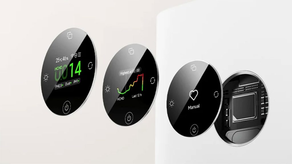 Barevný LCD displej zobrazuje informace