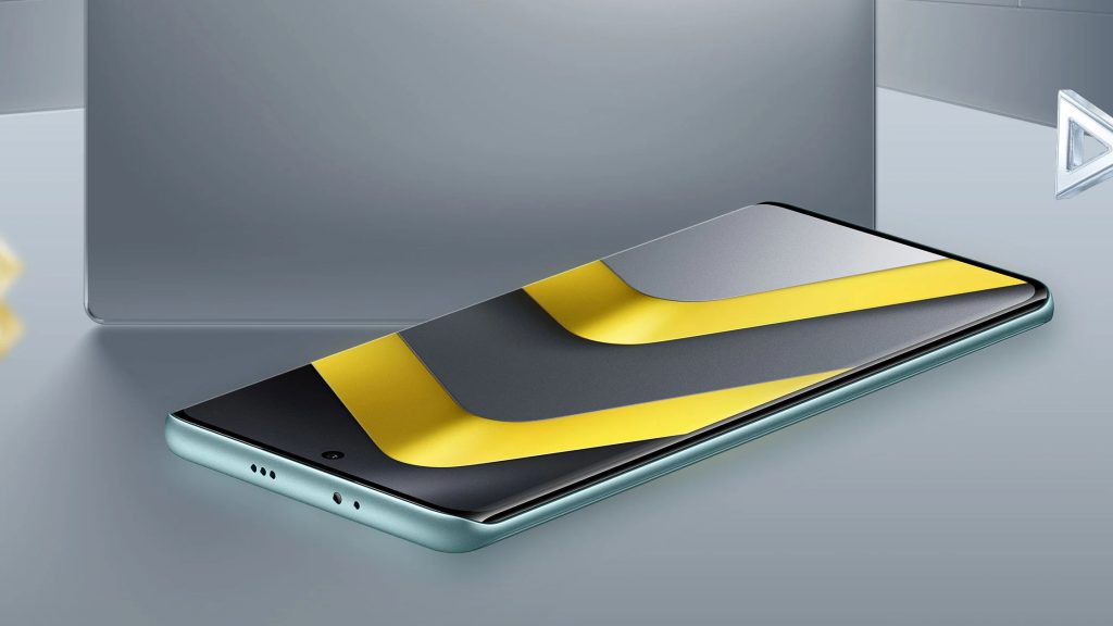 Flow AMOLED obrazovka s úhlopříčkou 6,77"