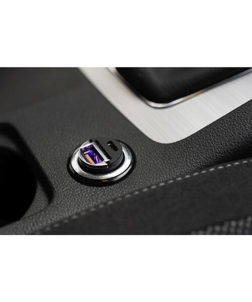 Autonabíječka FIXED s USB-C a USB-A výstupem v miniaturním provedení, podpora PD a QC 3.0, 30W, čern