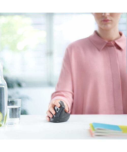 Logitech MX Vertical/Vertikální/Optická/Pro praváky/4 000 DPI/USB+BT/Grafitová