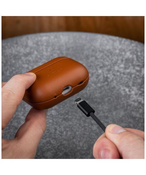 Kožené pouzdro FIXED PodsLeather s podporou MagSafe pro Apple AirPods Pro 2/Pro 2 (USB-C), hnědé