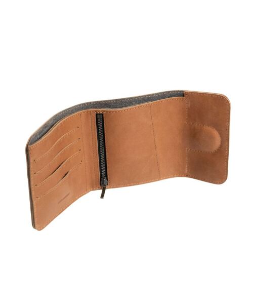 Kožená peněženka FIXED Classic Wallet for AirTag z pravé hovězí kůže, hnědá