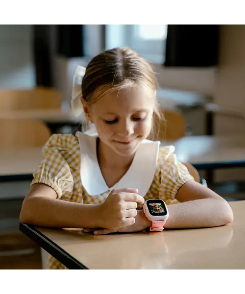 LAMAX WatchY4 Play Pink